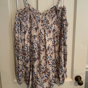 En Creme floral romper